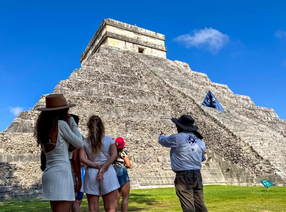 Buffet-Mittagessen inklusive auf der Chichen Itza, Ek Balam und Cenote Tagestour