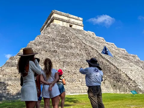Buffet lunch included on the Chichen Itza, Ek Balam and cenote day trip