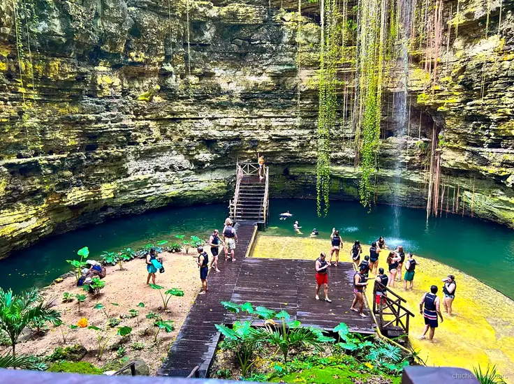 Recogida del autobús para el tour a Chichén Itzá desde hoteles de Cancún