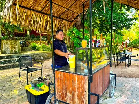 Tappa per nuotare nel tour di Chichen Itza, Valladolid e cenote