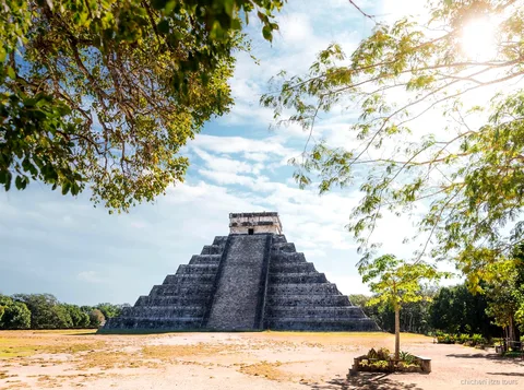 Tappa nella Valladolid coloniale durante il tour da Tulum a Chichen Itza