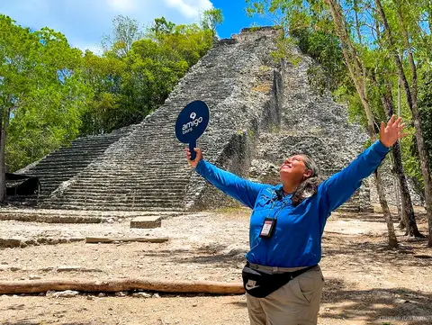 Pirámide Nohoch Mul en Cobá en el tour a Cobá y Chichén Itzá